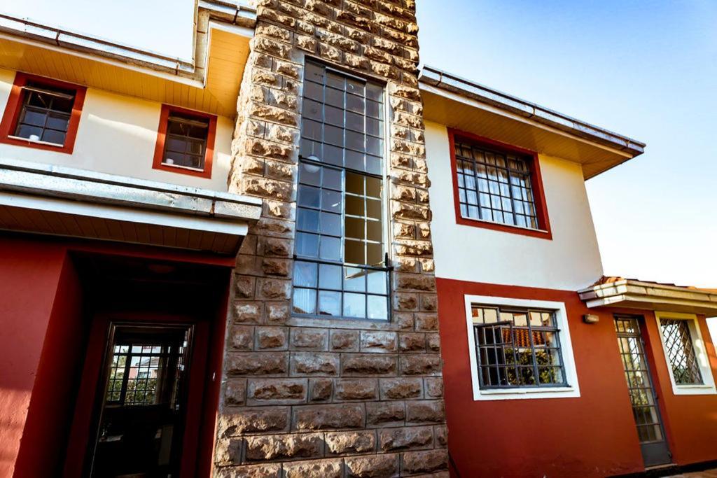 Fourways Junction Villa 1 ナイロビ エクステリア 写真