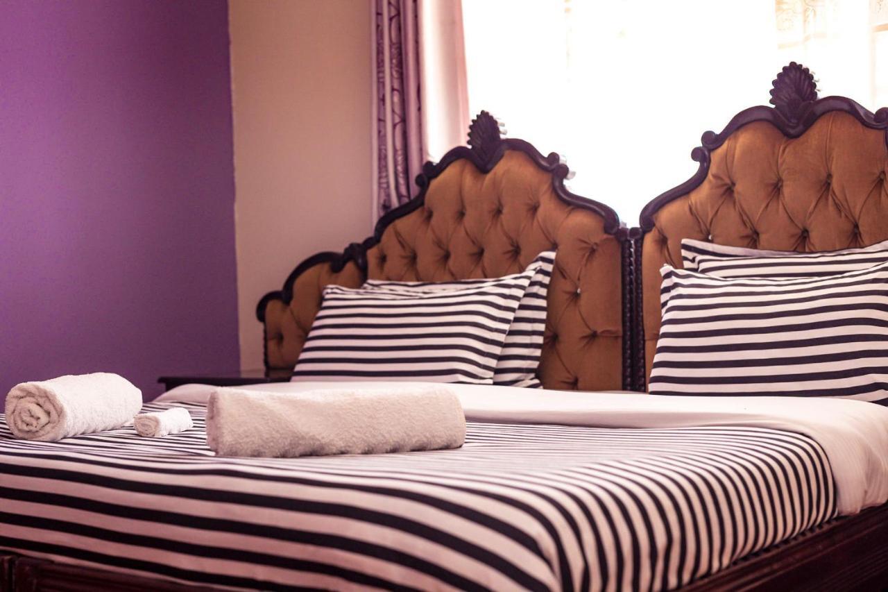 Fourways Junction Villa 1 ナイロビ エクステリア 写真